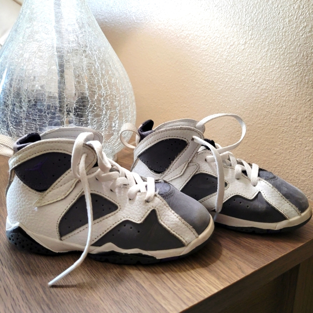 Air Jordan Retro 7